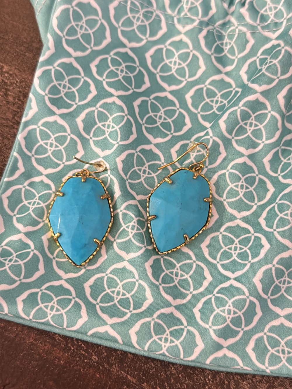 Kendra Scott Sky Blue Faceted Stone Drop Earrings - Gold
